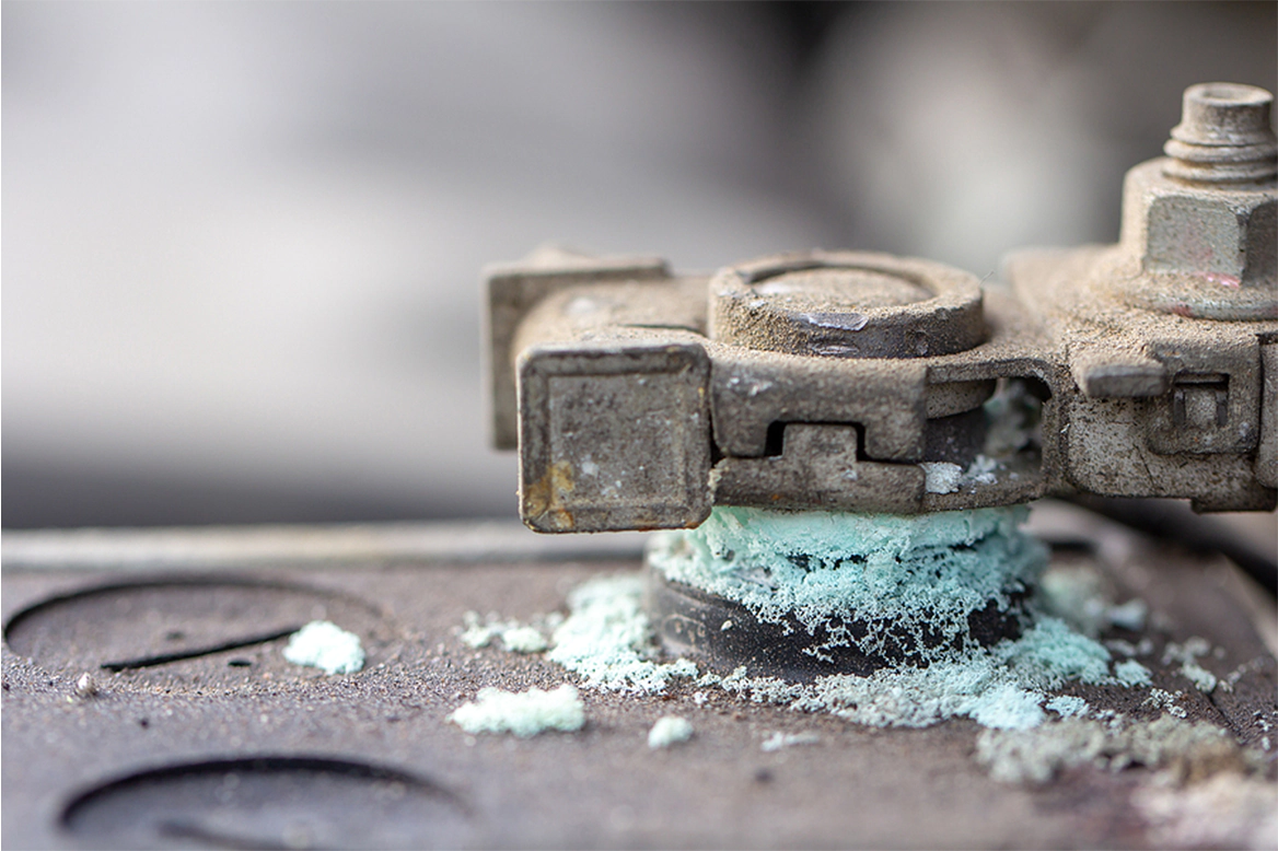 8 Signs Your Car Battery is Dead (Or Dying)